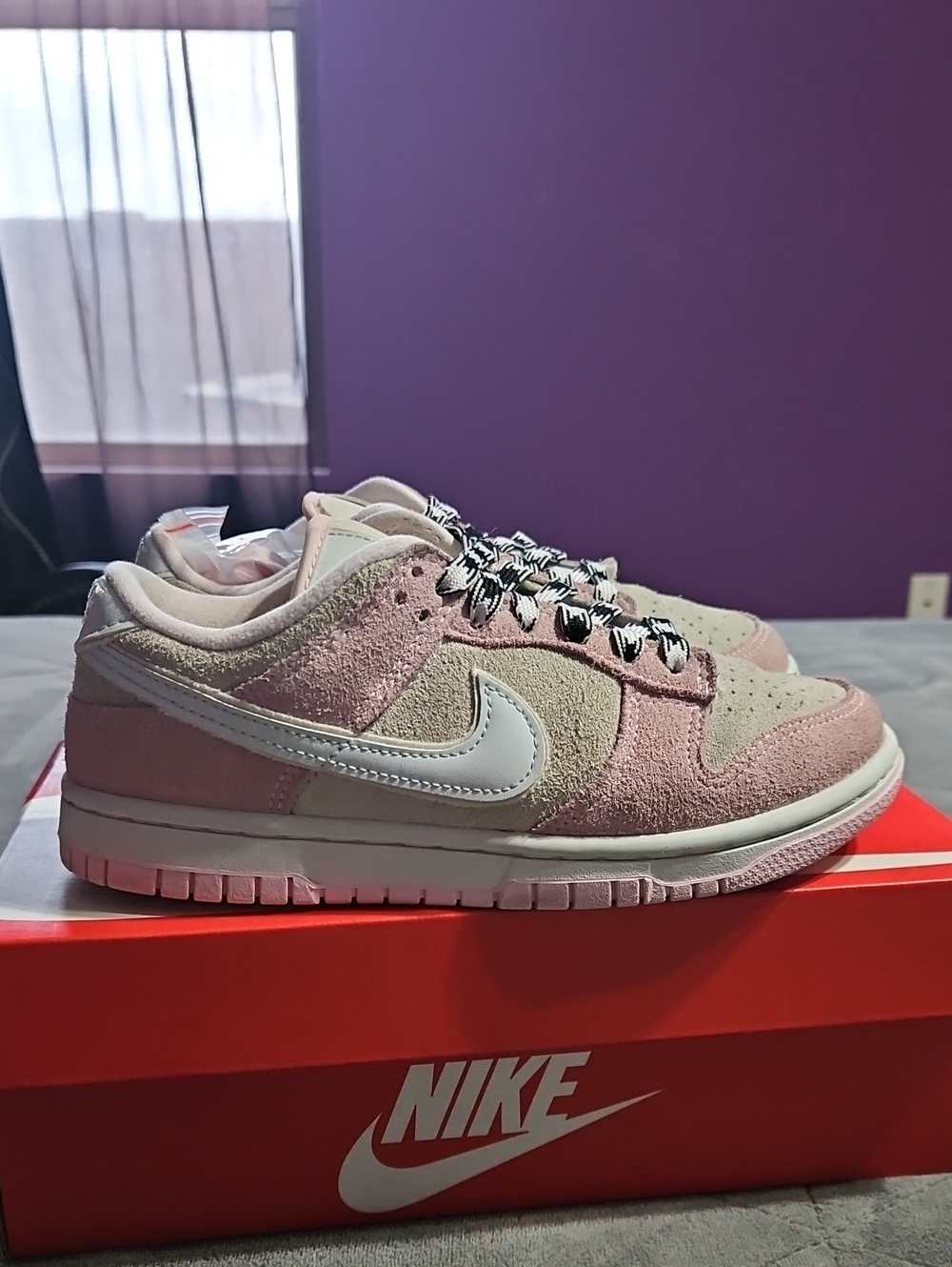 W NIKE DUNK LOW LX